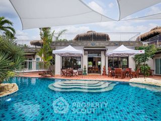 For sale 7 bedrooms villa in Bang Lamung, Chonburi
