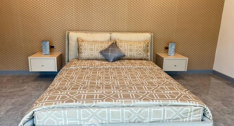 Продажа 4 спальни вилла в Huay Yai, Паттайя
