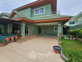 À vendre 4 chambres villa à Bang Lamung, Chonburi