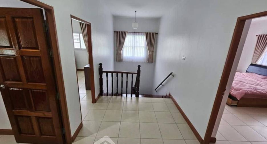 Villa zum Kauf mit 4 Zimmer in Bang Lamung, Chonburi