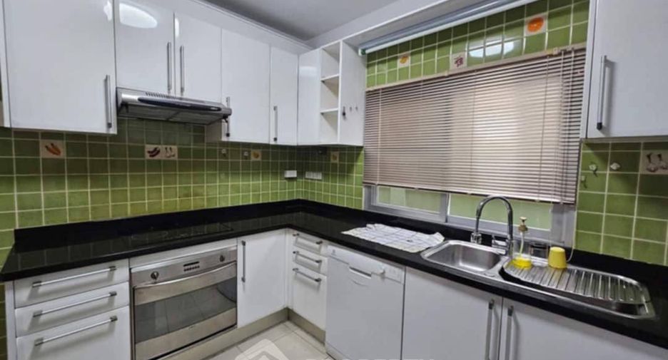 Villa zum Kauf mit 4 Zimmer in Bang Lamung, Chonburi