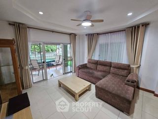 À vendre 4 chambres villa à Bang Lamung, Chonburi