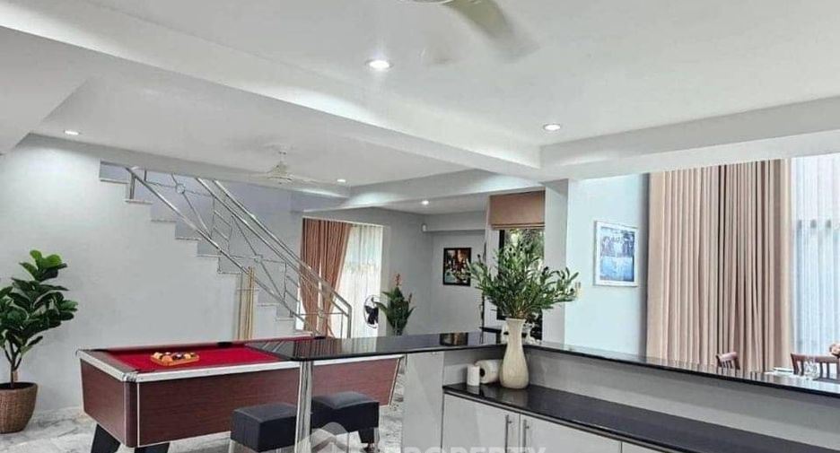 Villa zum Kauf mit 4 Zimmer in East Pattaya, Pattaya