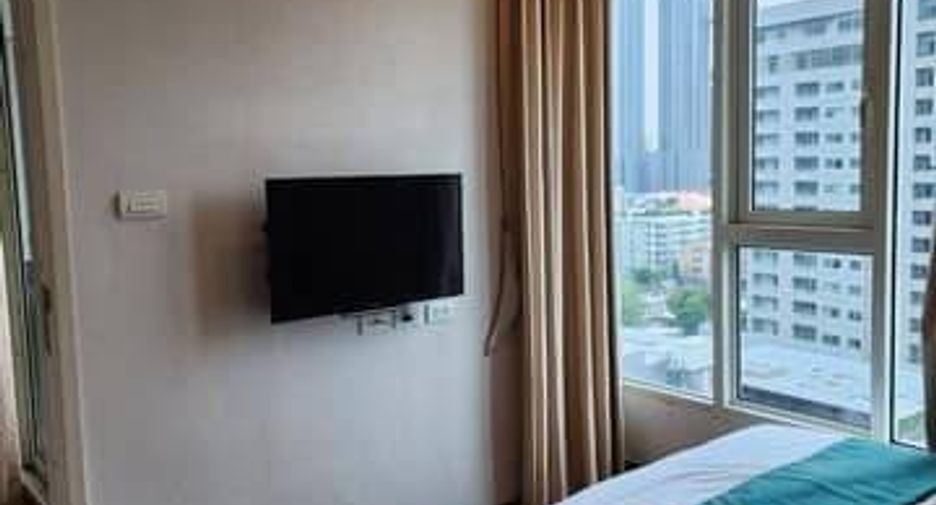 For sale 1 bed condo in Watthana, Bangkok