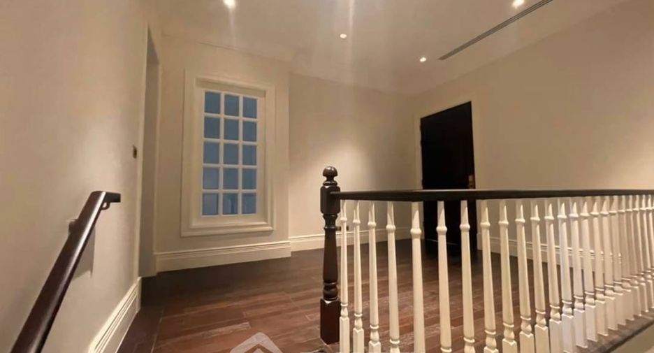 Condo en venta de 3 habitaciones en Pathum Wan, Bangkok