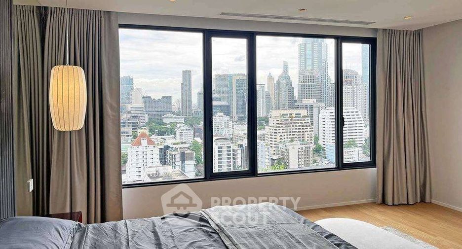 For sale 2 bedrooms condo in Khlong Toei, Bangkok