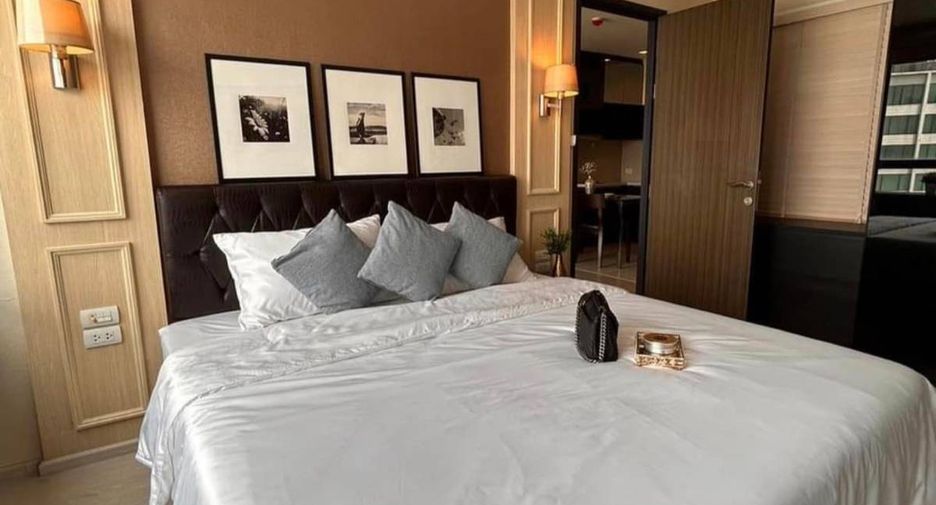 For sale 1 bed condo in Khlong Toei, Bangkok
