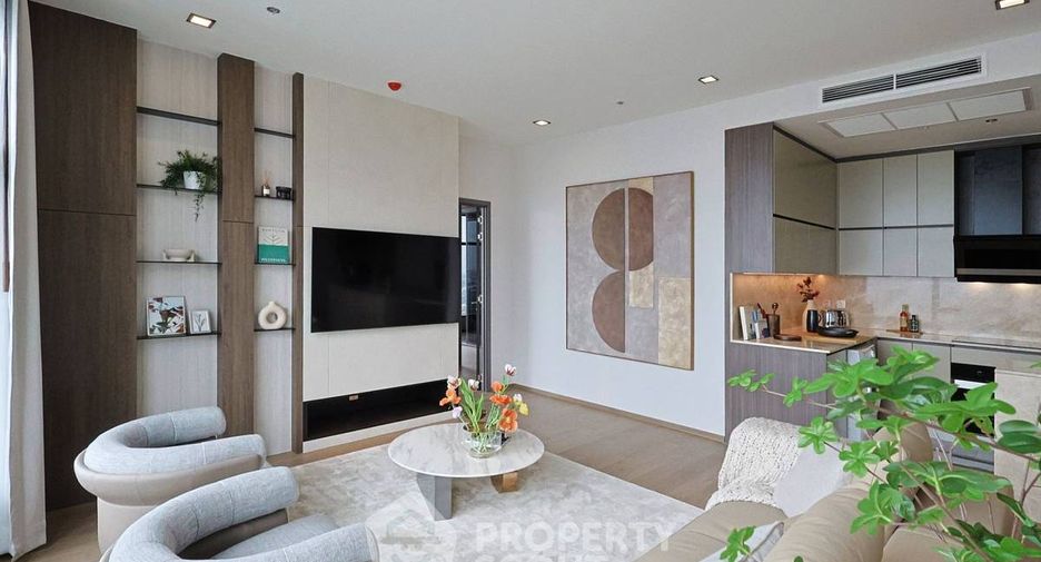 For sale 3 bedrooms condo in Ratchathewi, Bangkok