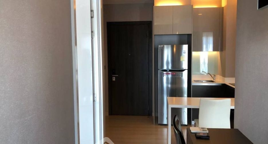 For sale 2 bedrooms condo in Phaya Thai, Bangkok