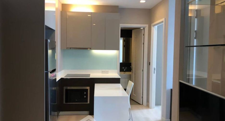 For sale 2 bedrooms condo in Phaya Thai, Bangkok