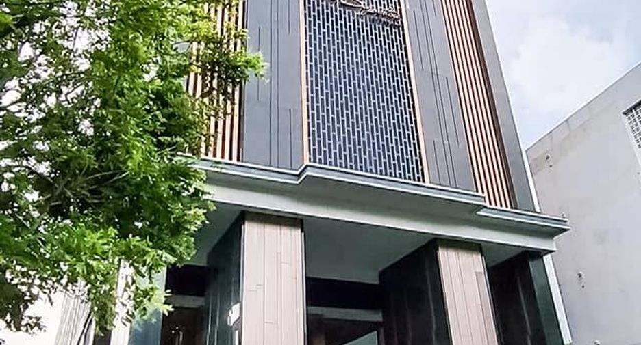 For sale 2 bedrooms condo in Phaya Thai, Bangkok