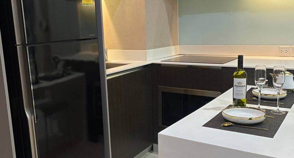 For sale 2 bedrooms condo in Phaya Thai, Bangkok