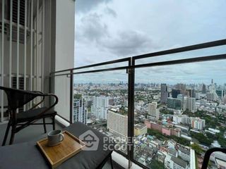 For sale 3 bedrooms condo in Phaya Thai, Bangkok