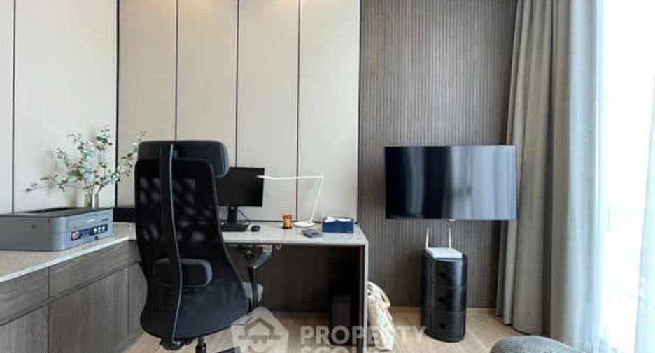 For sale 3 bedrooms condo in Phaya Thai, Bangkok