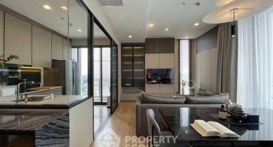For sale 3 bedrooms condo in Phaya Thai, Bangkok