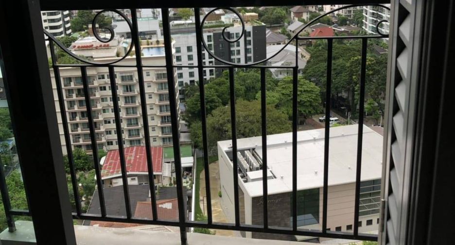 À vendre 1 chambre condo à Khlong Toei, Bangkok