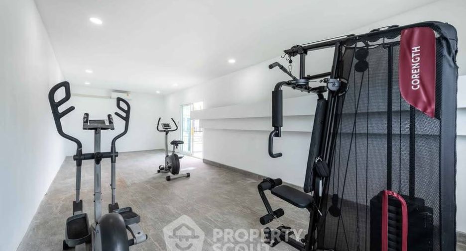 Haus zum Kauf mit 4 Zimmer in Sattahip, Chonburi