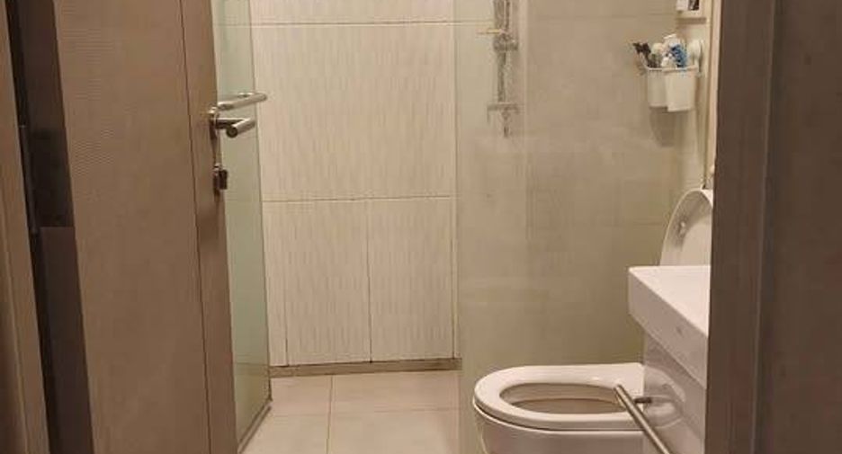 Condo en venta de 3 habitaciones en Huai Khwang, Bangkok