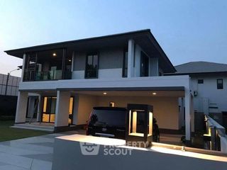 For sale 5 bedrooms house in Sai Mai, Bangkok