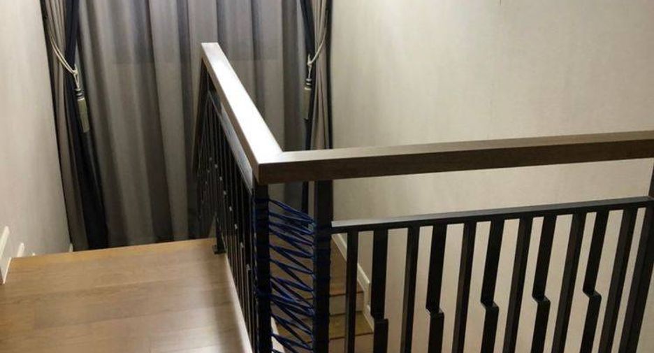For sale 5 bedrooms house in Sai Mai, Bangkok