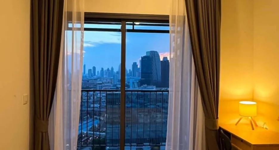 For rent 1 bed condo in Khlong Toei, Bangkok