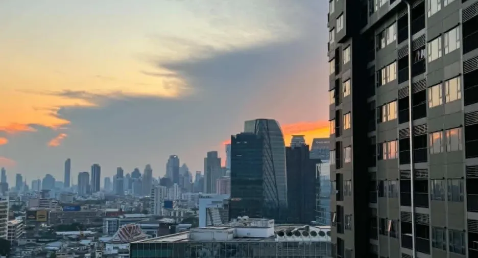 For rent 1 bed condo in Khlong Toei, Bangkok