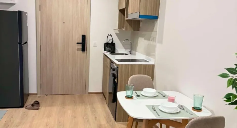 For rent 1 bed condo in Khlong Toei, Bangkok