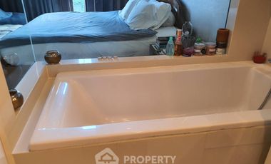 For sale 2 bedrooms condo in Phra Khanong, Bangkok