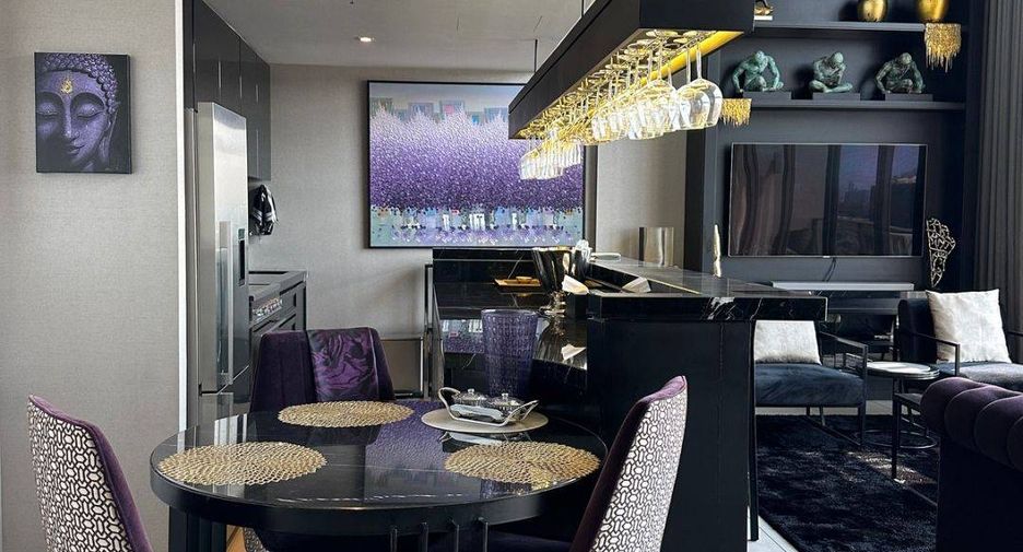 For sale 3 bedrooms condo in Khlong Toei, Bangkok
