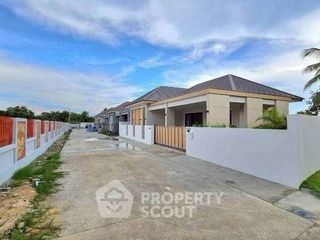 For sale 3 bedrooms house in Bang Lamung, Chonburi
