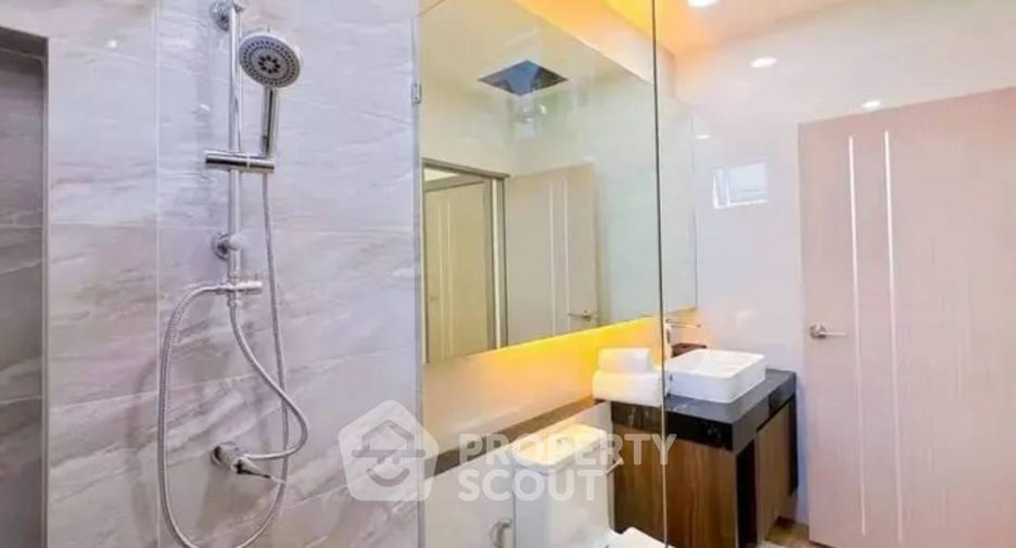 À vendre 4 chambres maison à East Pattaya, Pattaya