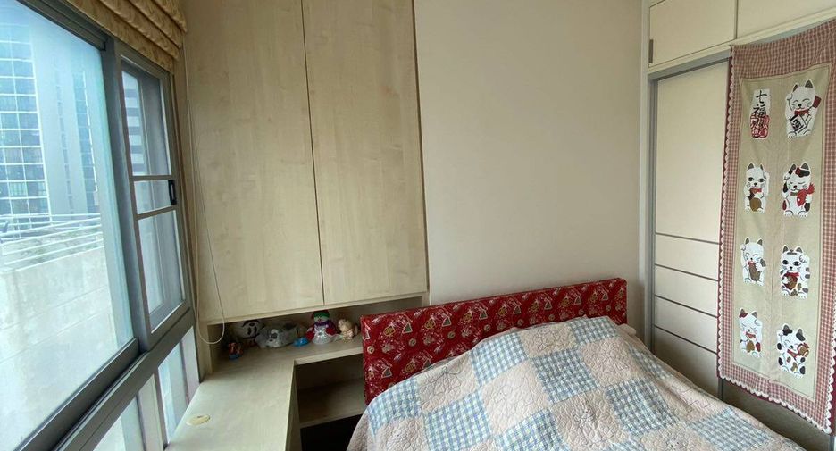 For sale 2 bedrooms condo in Khlong San, Bangkok