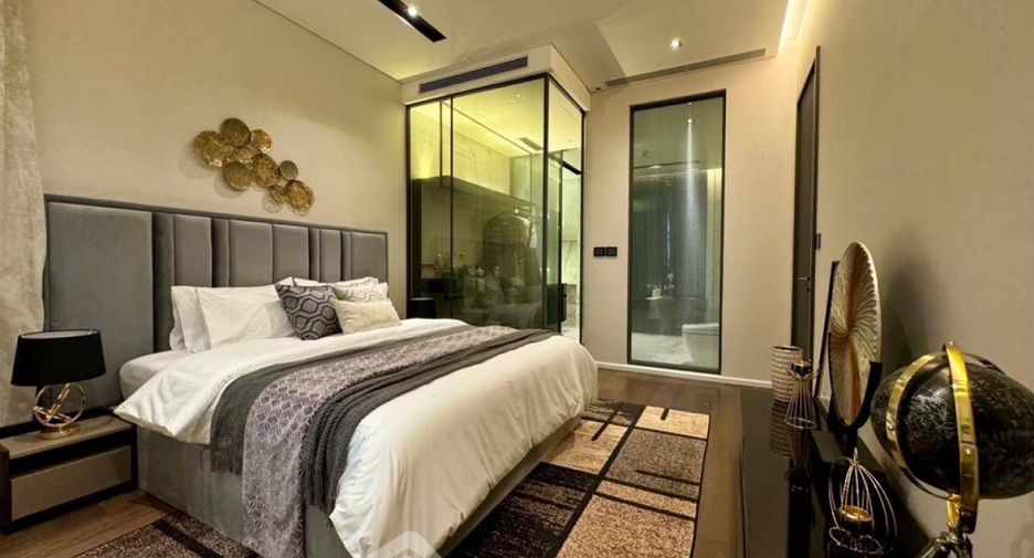 For sale 2 bedrooms condo in Watthana, Bangkok