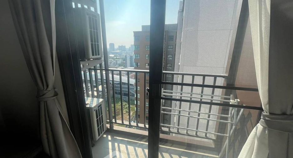 For sale 2 bedrooms condo in Bang Phlat, Bangkok