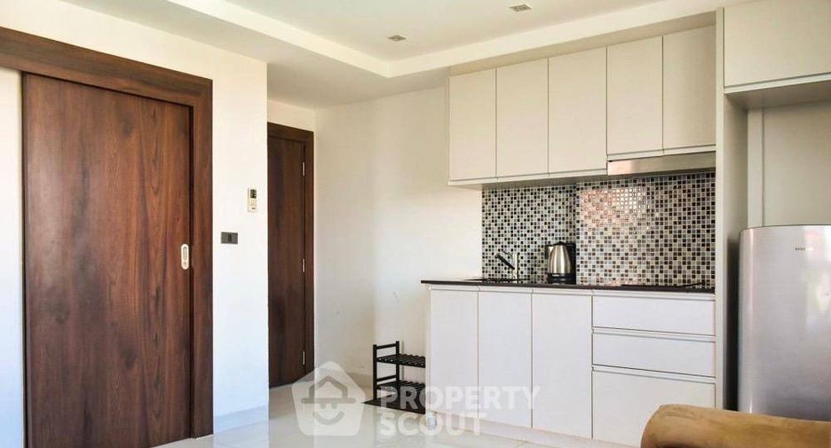 For sale 2 ベッドルーム condo in Bang Lamung, Chonburi
