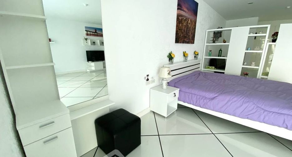 For sale 1 bed condo in Pratumnak, Pattaya