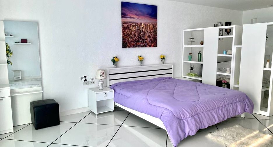 For sale 1 bed condo in Pratumnak, Pattaya