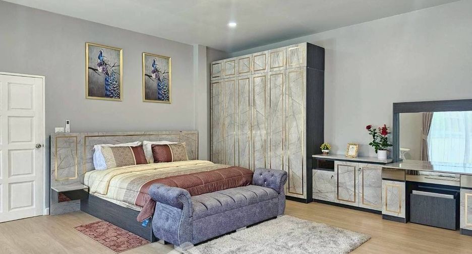 For sale 3 bedrooms house in Sattahip, Chonburi