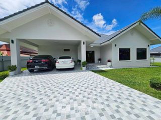 For sale 3 bedrooms house in Bang Saray, Pattaya