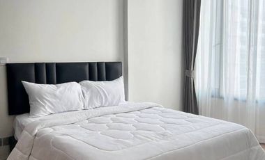 For sale 1 bed condo in Khlong Toei, Bangkok