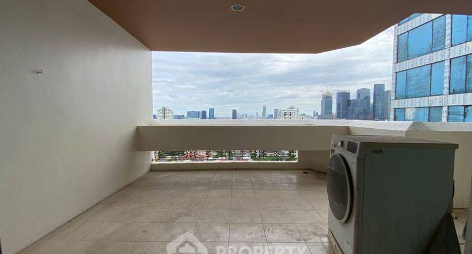 Wohnung zum Kauf mit 2 Zimmer in Khlong Toei, Bangkok