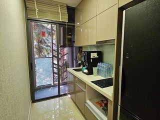 Продажа 1 кровать кондо в Пхра Кханонг, Бангкок
