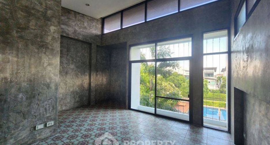 For sale 3 bedrooms house in Bueng Kum, Bangkok