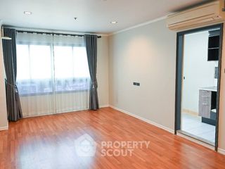 For sale 2 bedrooms condo in Thon Buri, Bangkok