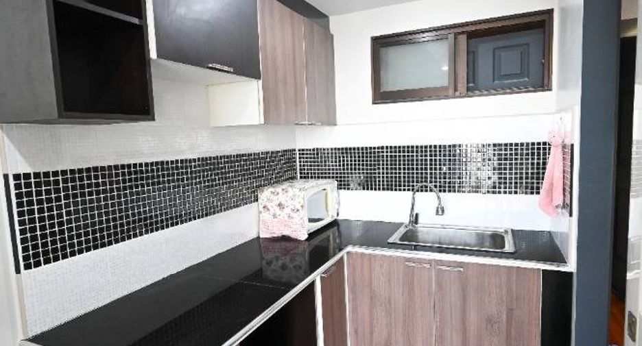 For sale 2 bedrooms condo in Thon Buri, Bangkok