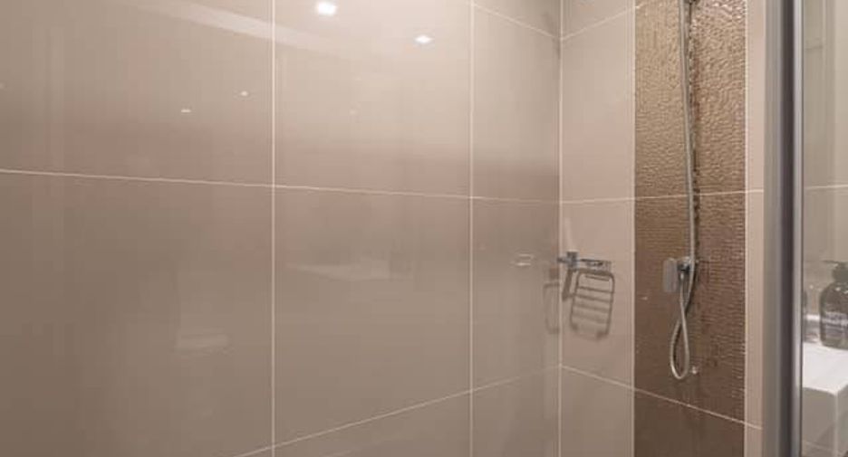 For sale 1 bed condo in Huai Khwang, Bangkok