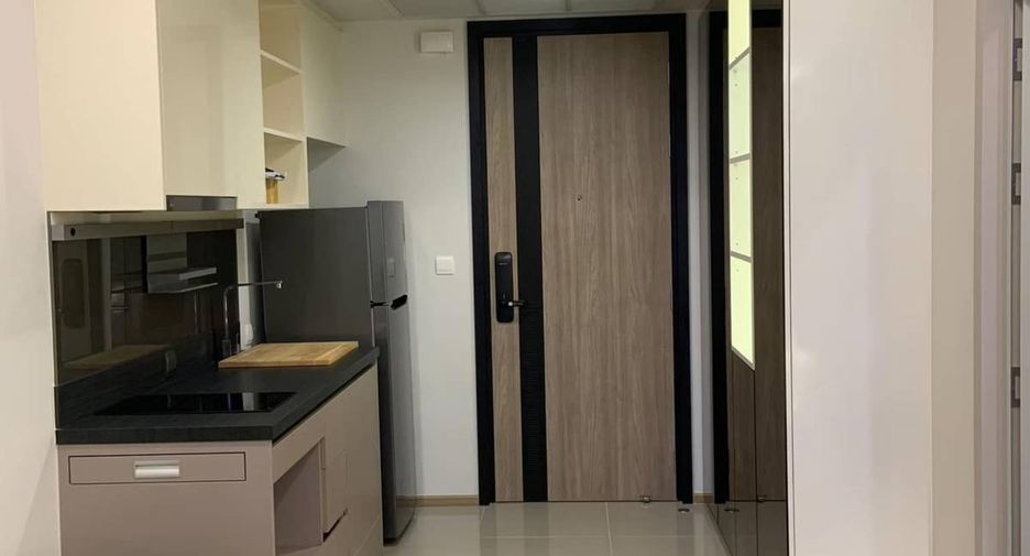 For sale 1 bed condo in Khlong Toei, Bangkok