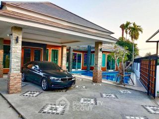 Casa en venta de 4 habitaciones en Bang Lamung, Chonburi
