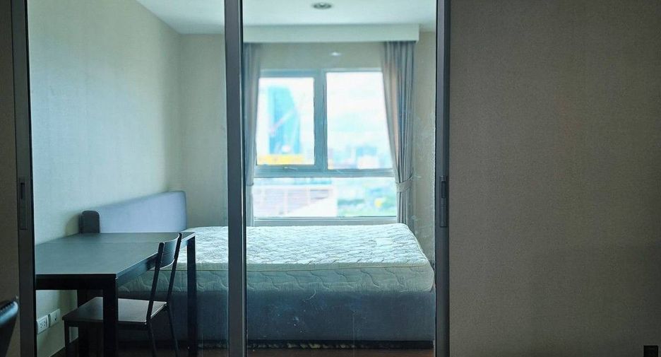 Wohnung zur Miete mit 1 Zimmer in Huai Khwang, Bangkok
