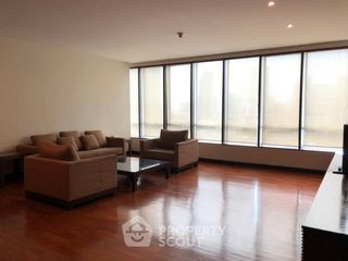 For rent 3 bedrooms apartment in Watthana, Bangkok